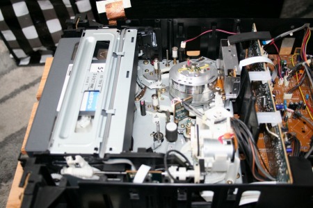 PAL方式 VHSビデオデッキ TV付 ( SHARP VH-3700H) 修理作業メモ